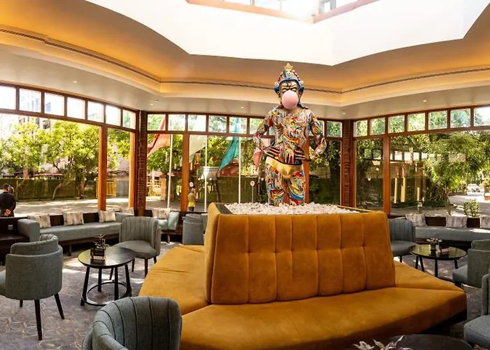 Hotel Yak & Yeti 5*